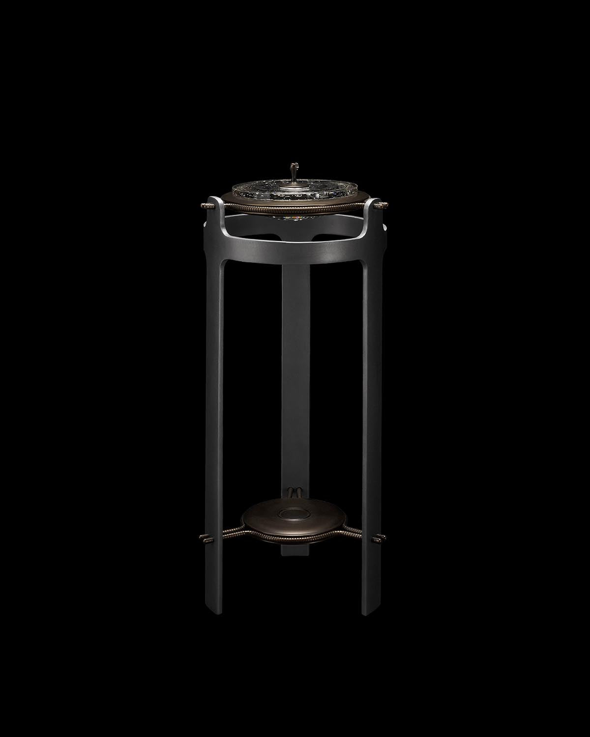 JAHAAN : SMOKING TABLE